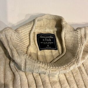 Vintage y2k Abercrombie and Fitch mock neck cream colored sweater size medium